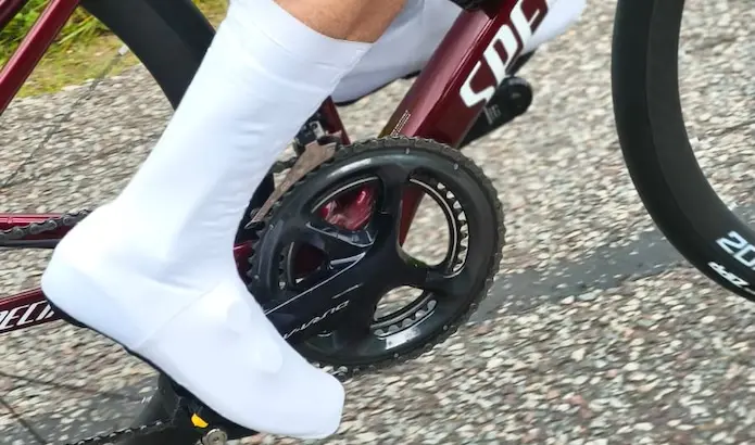 Test des couvre-chaussures aéro Spatzwear Windsock Pro : la touche van der Poel