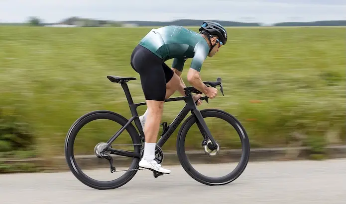 Test Van Rysel RCR Pro : le meilleur rapport qualité-prix ?