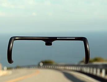 CADEX dévoile son nouveau cockpit Aero, à 255 g
