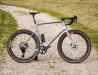 FFWD lance un duo de roues haut de gamme pour le Gravel