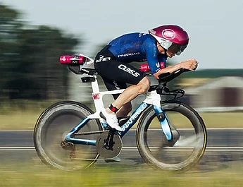 Q36.5 présente une nouvelle combinaison pour le triathlon