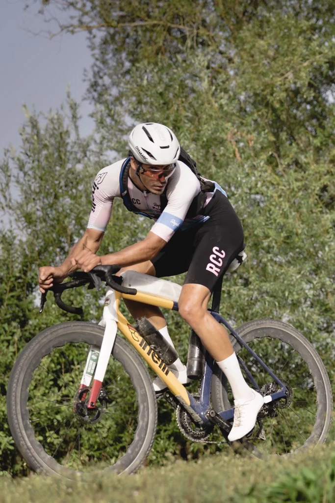 Hugo Foulon sur son Cinelli King Zydeco II en gravel