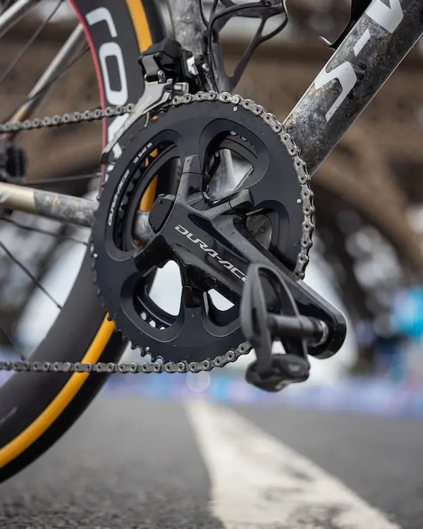 Pédalier vélo de coureur pro
