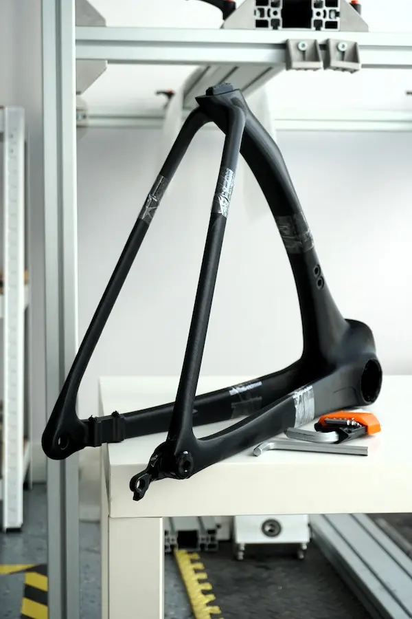 fabrication cadre carbone